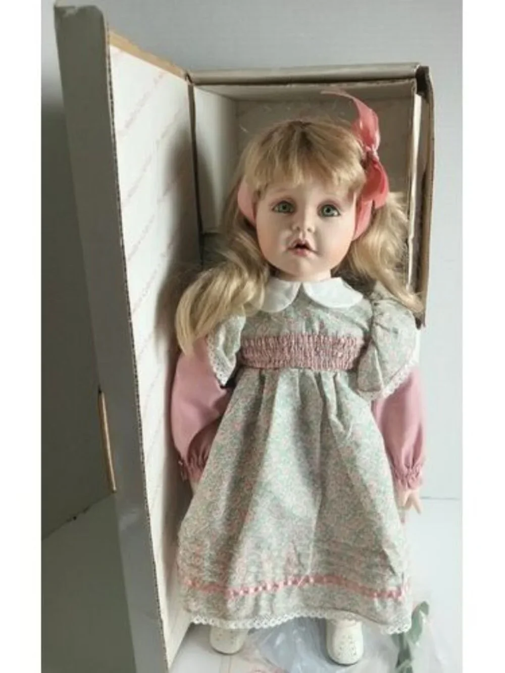 Hamilton Collection Brianna by Joke Grobben 18” Porcelain Doll Boxed